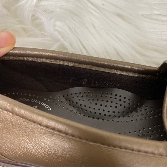 SAS Metro Metallic Bronze Comfort Loafers - Picture 8 of 8